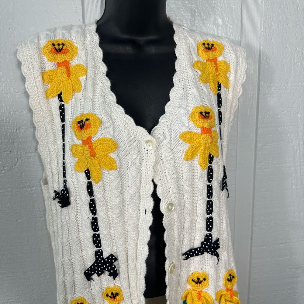 Bechamel Vintage 1980s Sleeveless Sweater Sunflower Vest Size Large EUC - Picture 3 of 6